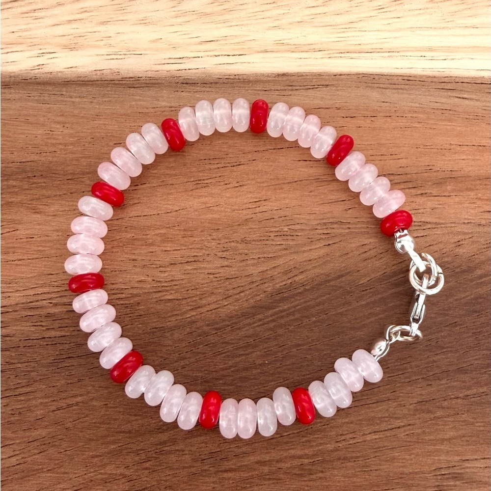 Dainty Red and Pink Beaded Bracelet